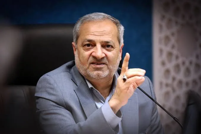 فساد در پتروشیمی؛ معلم‌ها کجا هستند؟